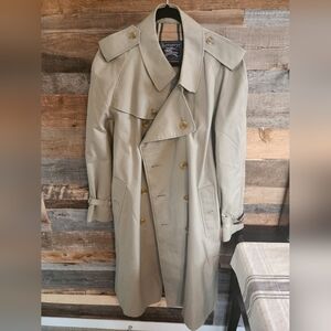 Vintage Burberrys’ Made in England Trench Coat | Classic Khaki | Nova Check Lini